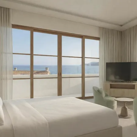 Hotel The Bristol 4*