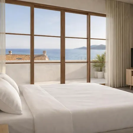 The Bristol Hotel 4*