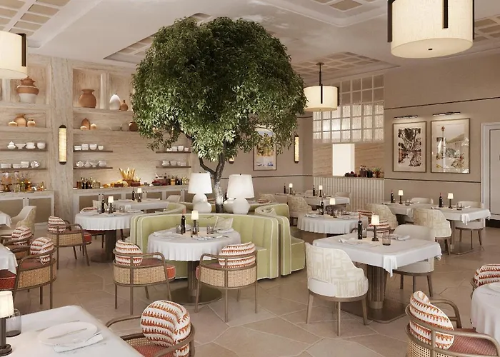 The Bristol 酒店 4*